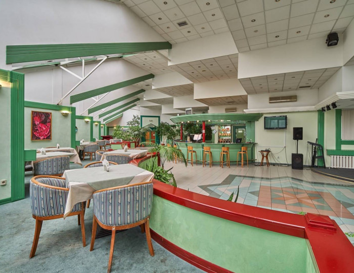 Зал бара «Зимний сад» - Пансионат «Заря»