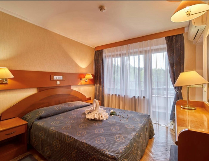 Стандартный 2-местный 2-комнатный номер ПК 8 этаж - Пансионат «Заря»